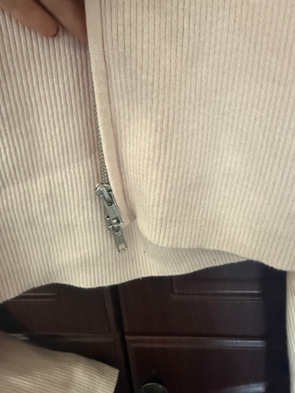 Brandy Melville Light Pink Hooded Zip-Front Women's Sweater - Picture 4 of 4